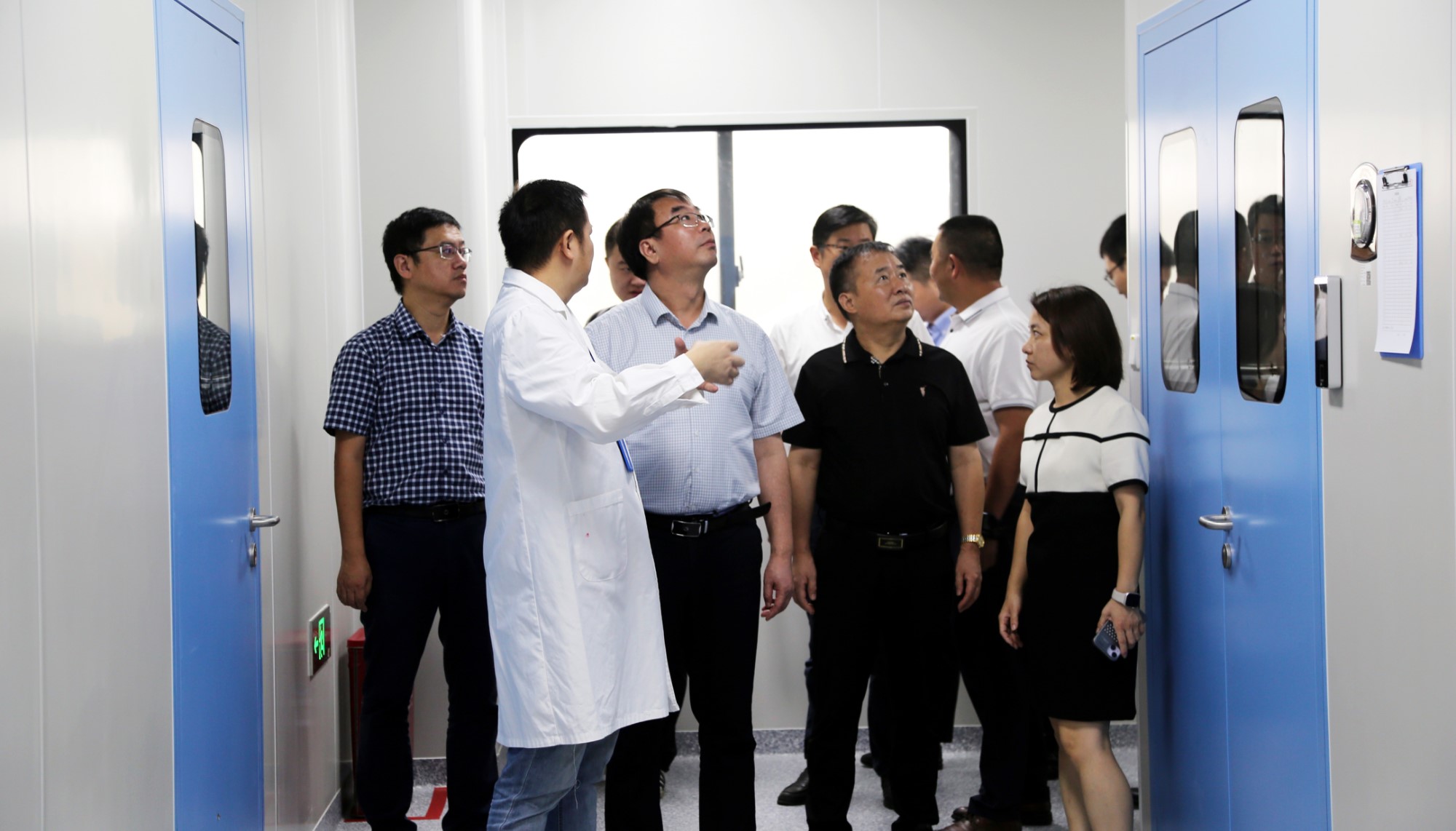 芜湖市弋江区领导一行莅临伟德国际1946官网考察指导 (1).jpg 芜湖市弋江区领导一行莅临伟德国际1946官网考察指导 (1).jpg